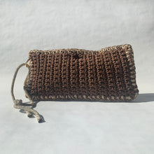 Load image into Gallery viewer, BEACH CLUTCH Brown-Gold
